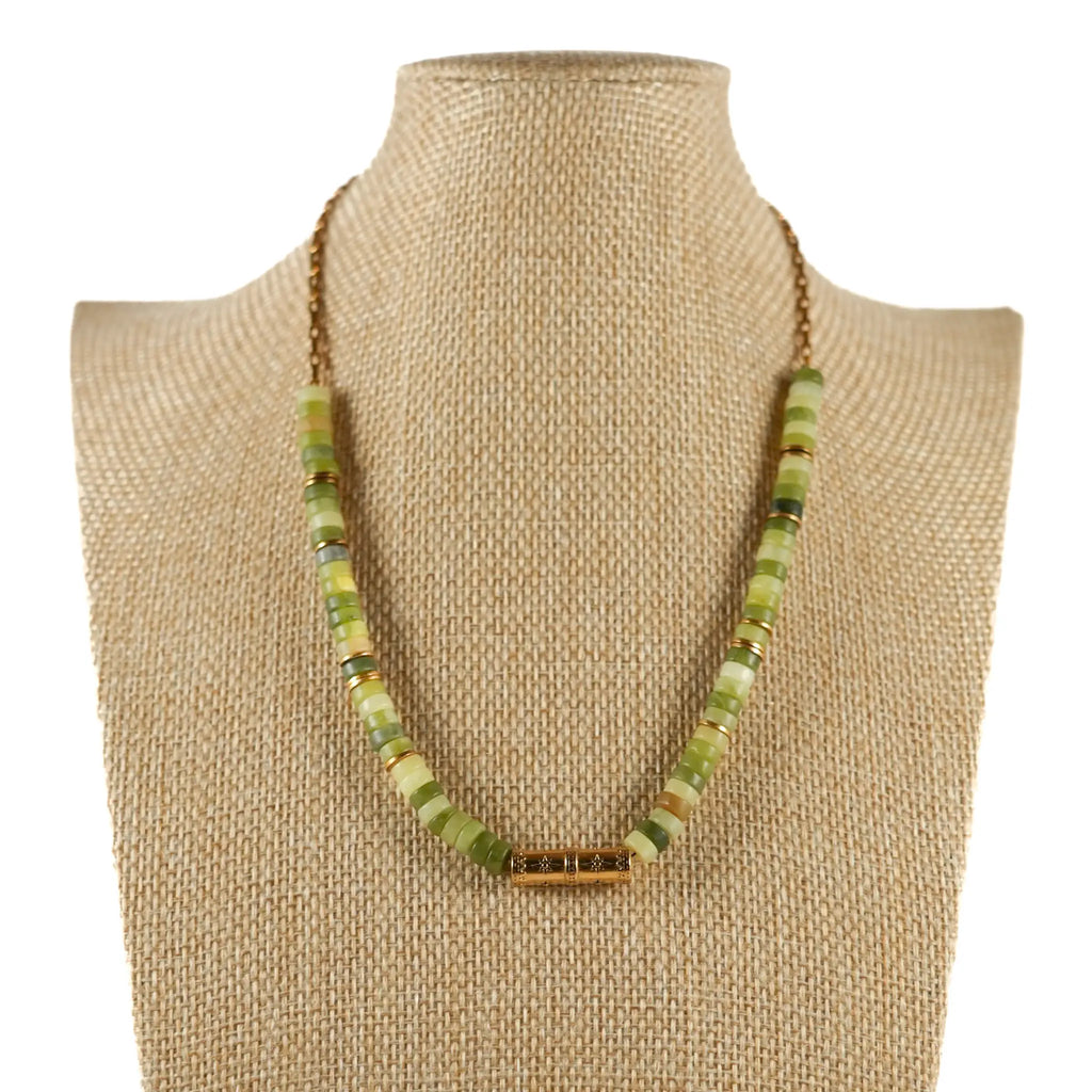 Collier Lara en jade naturelle et acier inoxydable bijou fait main à la Réunion France Maye-Mayé