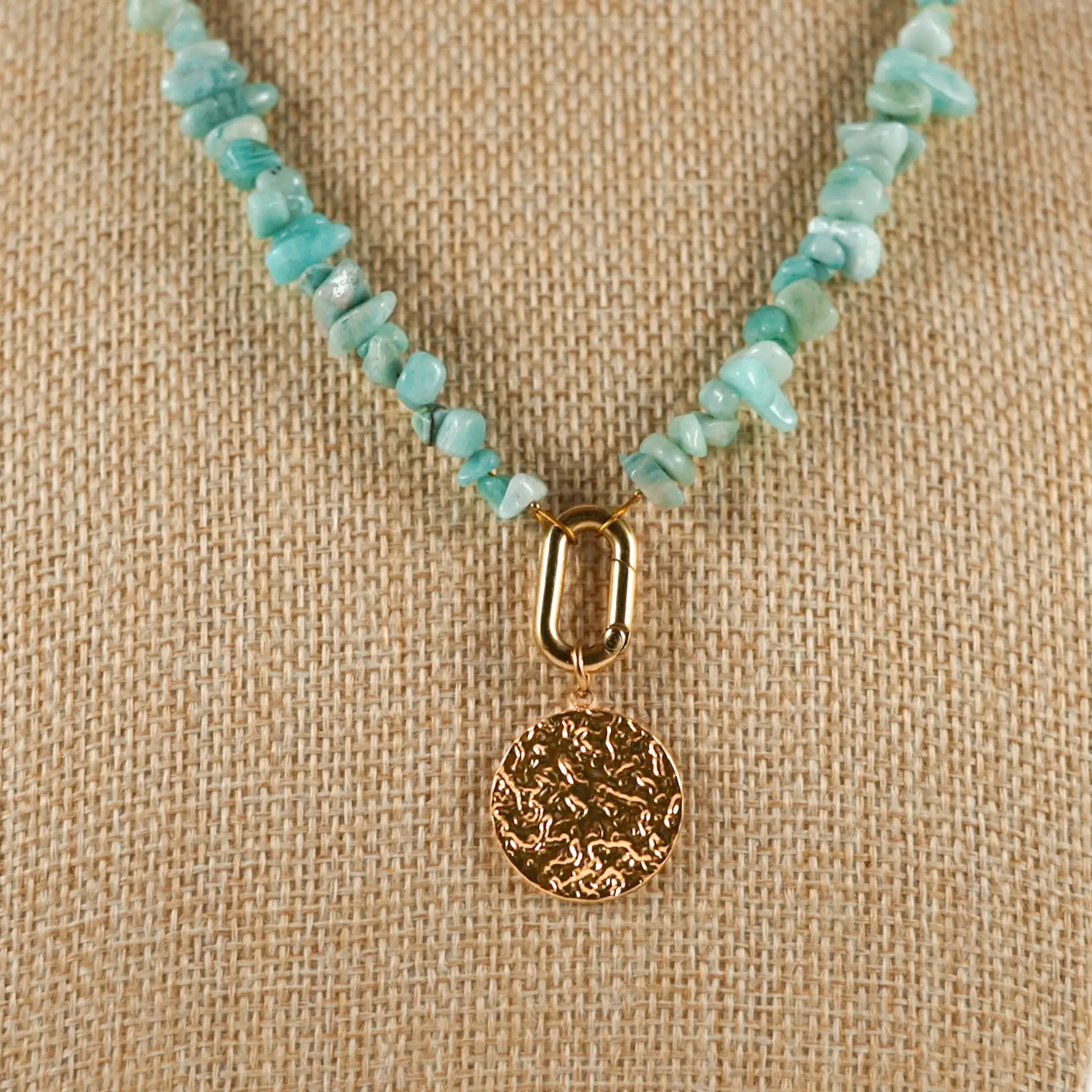Collier Isis en amazonite naturelle et acier inoxydable fait main à La Réunion en France
