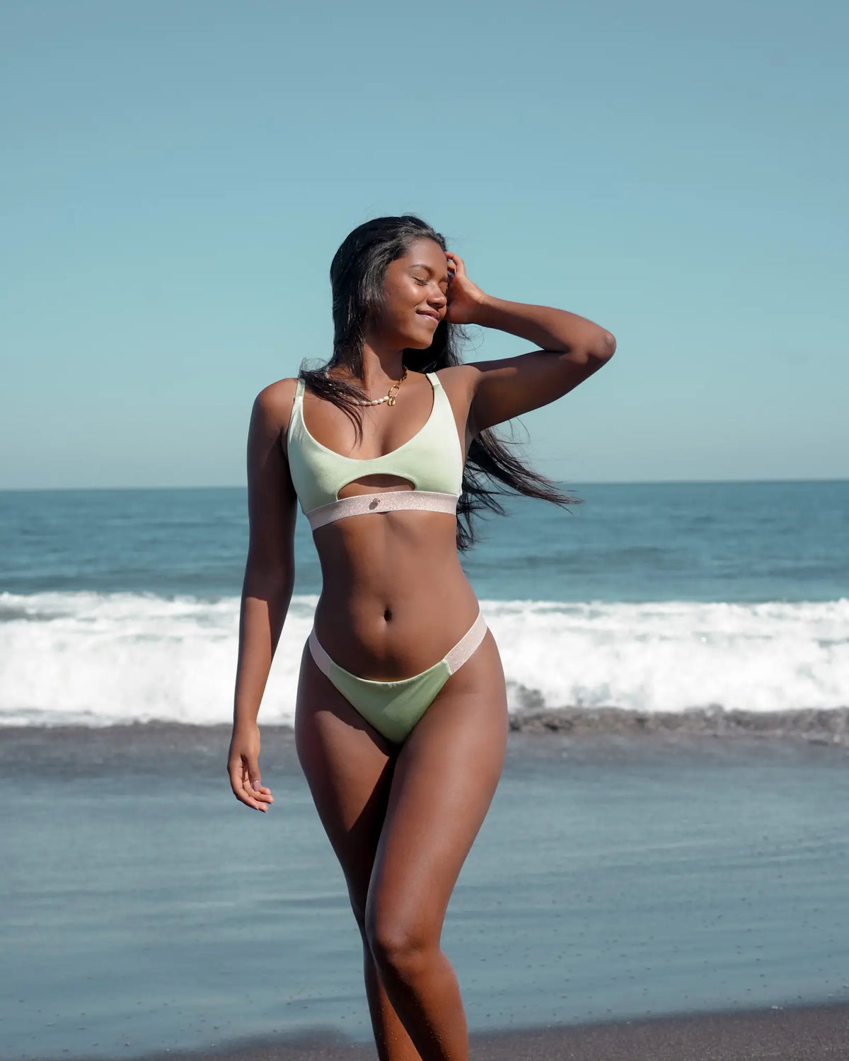 Maillot de bain vert sportif à paillettes, marque française, ajustable