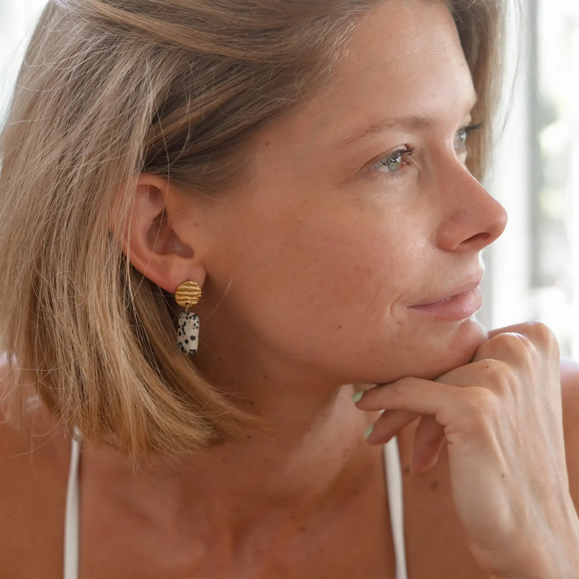 Boucles d'oreille Anita en jaspe dalmatien et acier inoxydable fait main à La Réunion en France Maye-Mayé