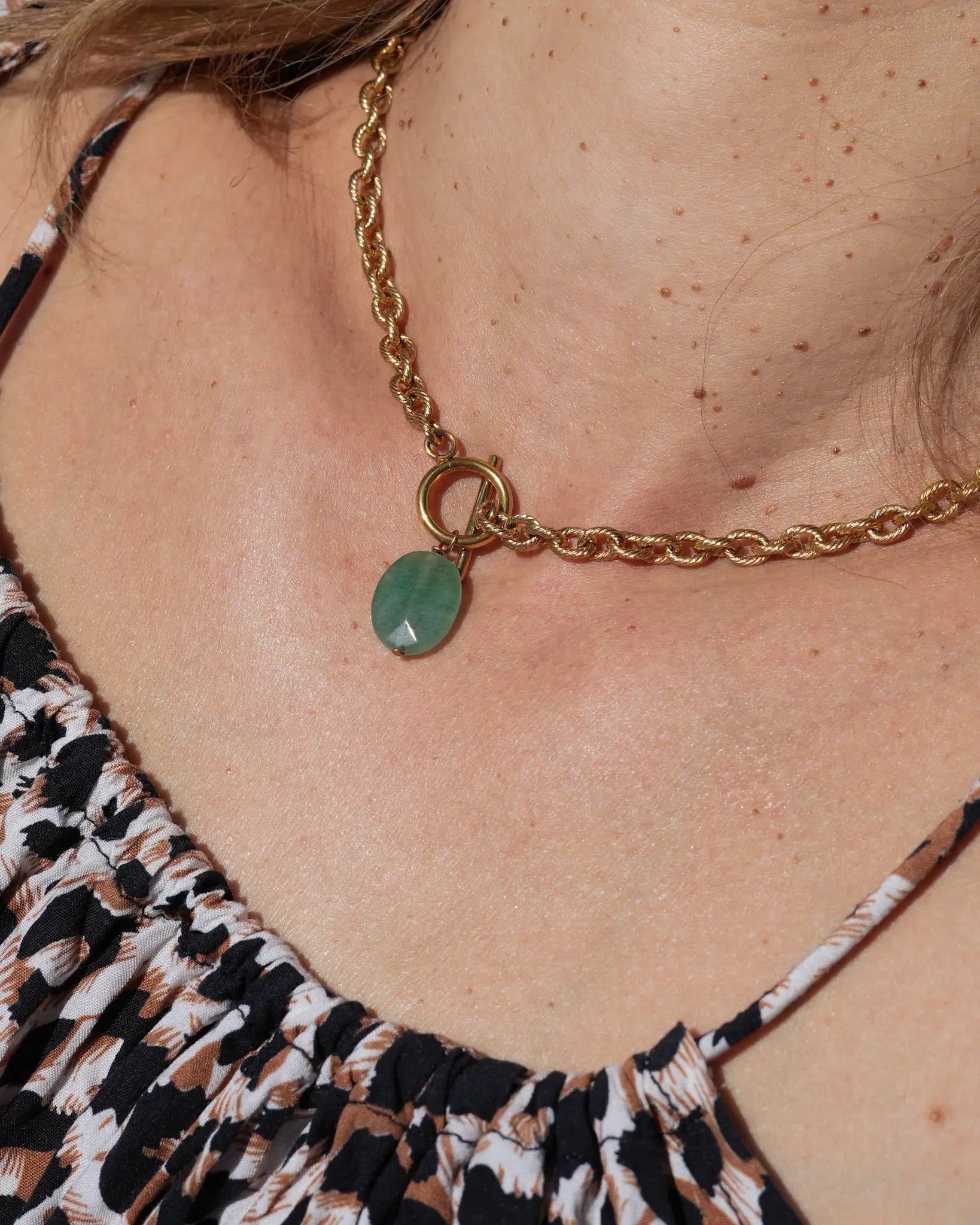 Collier Sophia en aventurine et acier inoxydable, bijou fait main à La Réunion par Maye-Mayé