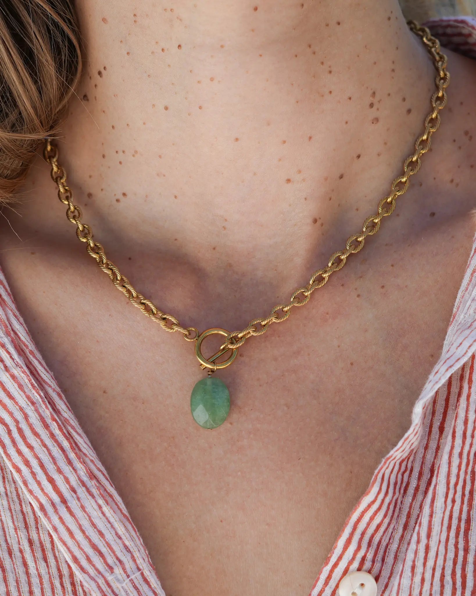 Collier Sophia en aventurine et acier inoxydable, bijou fait main à La Réunion par Maye-Mayé