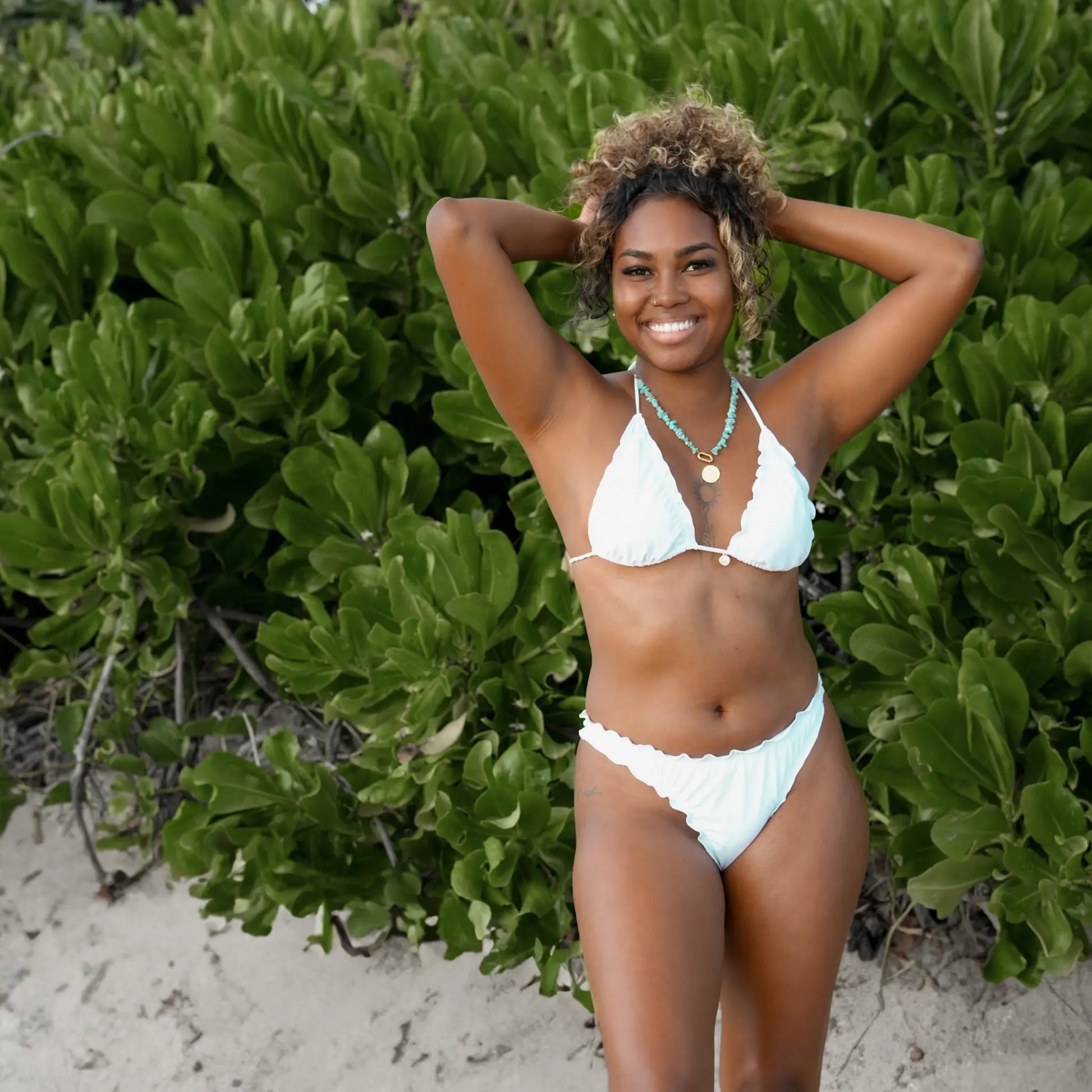 Maillot de bain blanc pour femme à froufrous Maye-Mayé La Réunion France